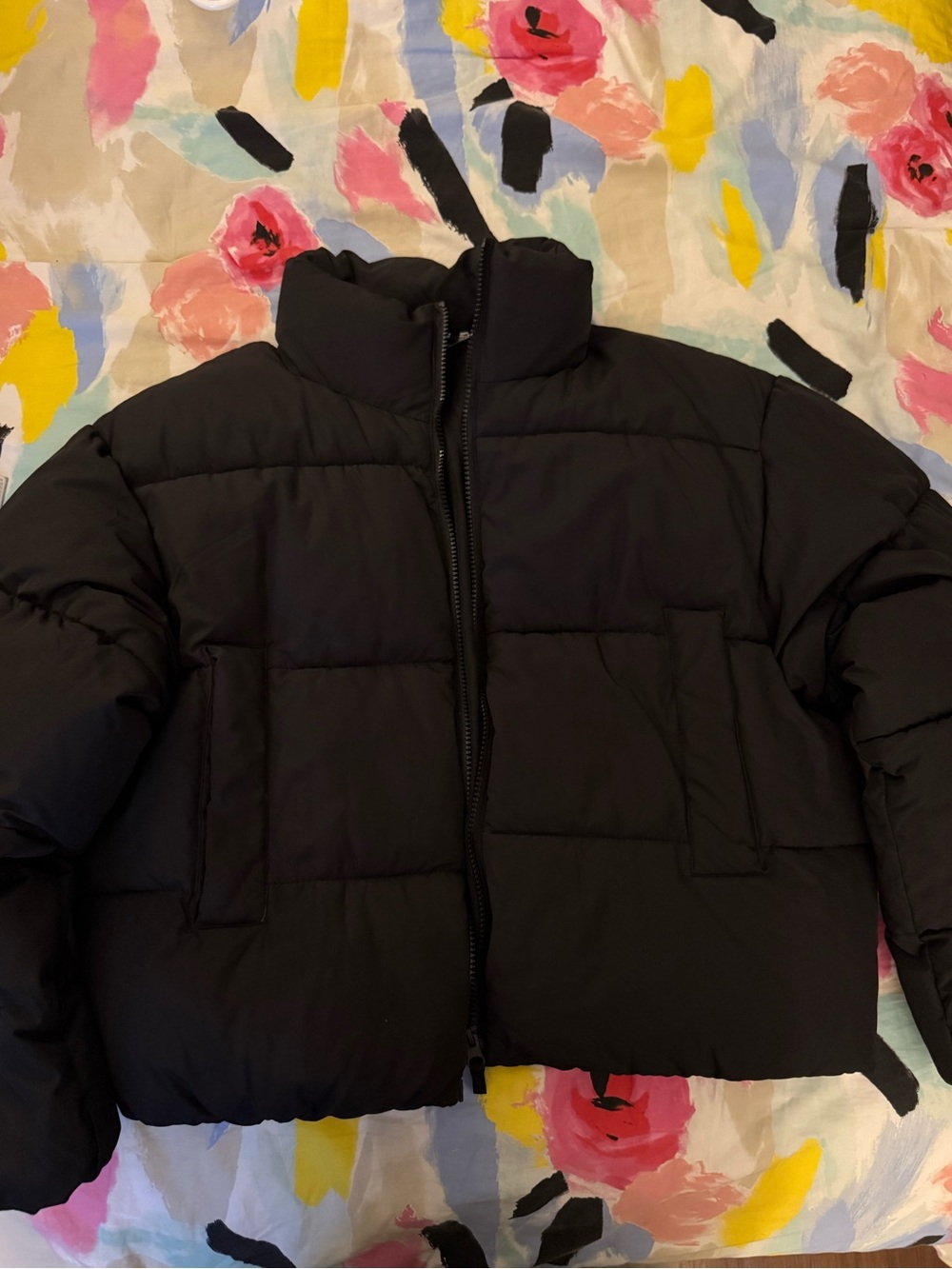 H&M Black Cropped Puffer Jacket